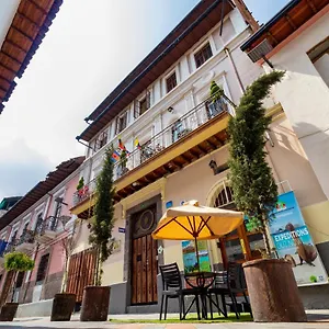 Friends Hotel&rooftop Quito